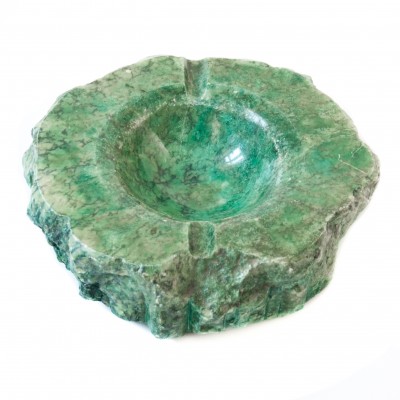 Popielniczka kamienna, w kolorze malachitowej zieleni.